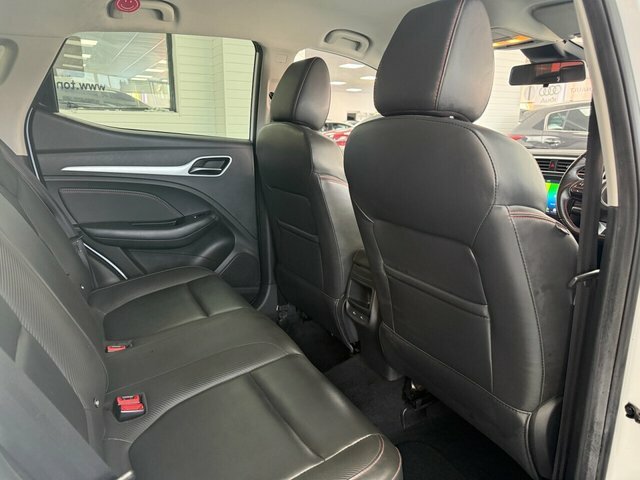 MG ZS Suv ST72RSV White #4