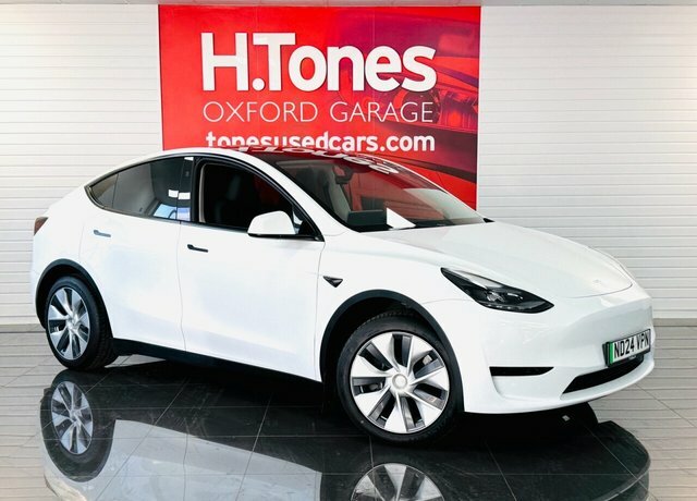 Tesla Model Y Suv White