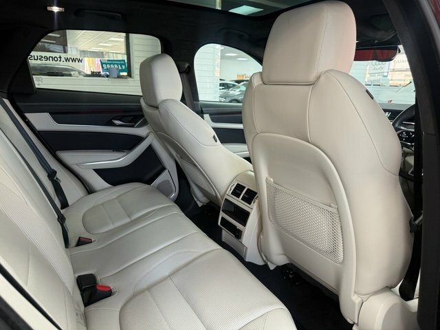 Jaguar F-Pace Suv KO21UMF Black #4