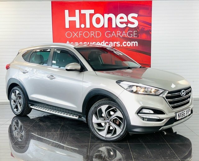 Hyundai Tucson Suv White