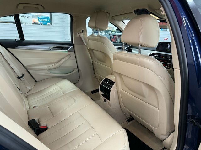 BMW 5 Series Saloon K44LCY Blue #4