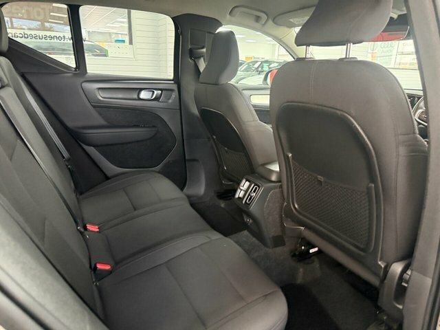 Volvo XC40 Suv Grey #4