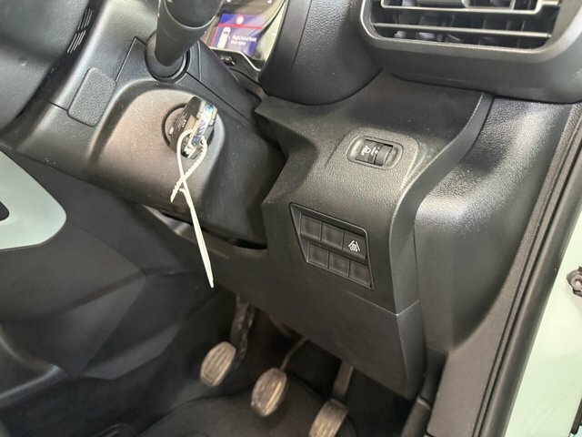 Citroen Berlingo Diesel White #27