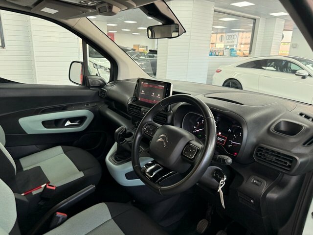 Citroen Berlingo Diesel White #24