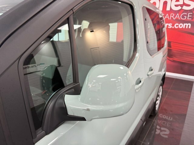 Citroen Berlingo Diesel White #19