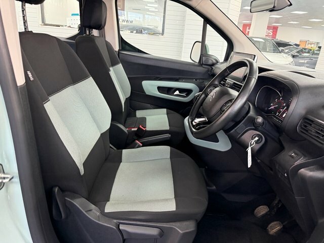 Citroen Berlingo Diesel White #25