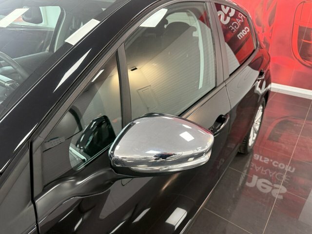 Peugeot 208 Black #12