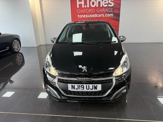 Peugeot 208 Black #14