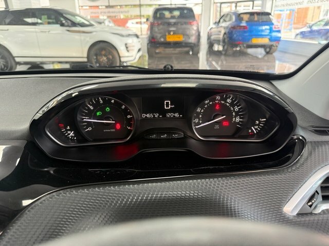 Peugeot 208 Black #20