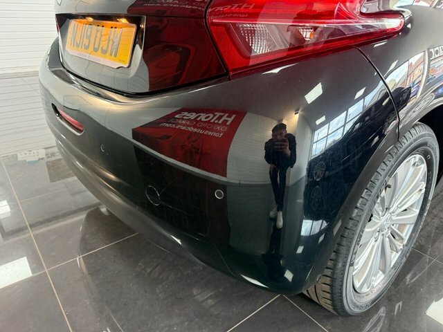 Peugeot 208 Black #6
