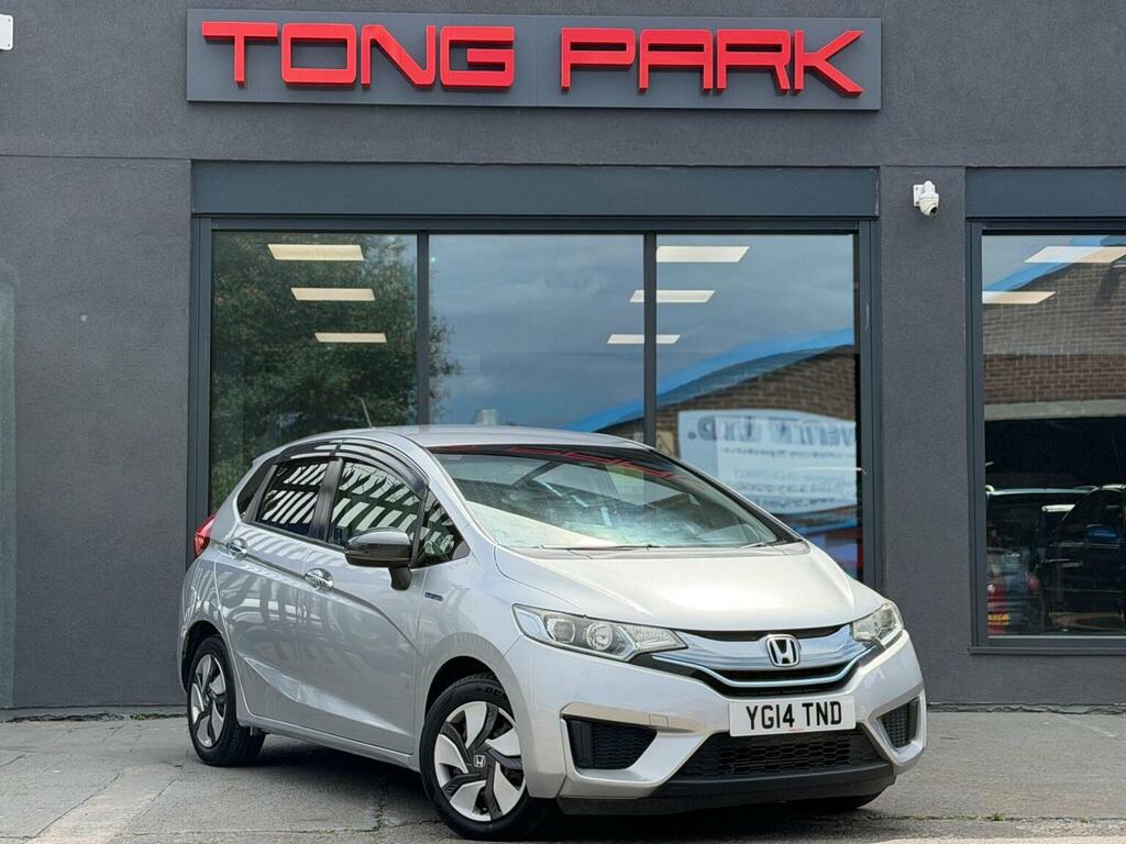 Honda Fit Hatchback 1.5 Hybrid 201414 Silver