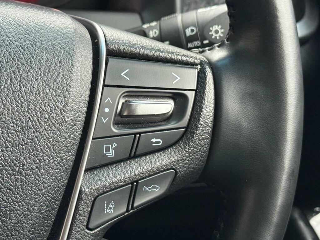 Toyota Alphard 2.4 Hybrid Vvti 7 Seats - X Prem Silver #33