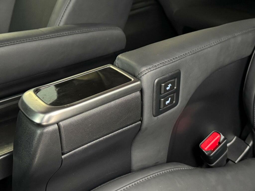 Toyota Alphard 2.4 Hybrid Vvti 7 Seats - X Prem Silver #42
