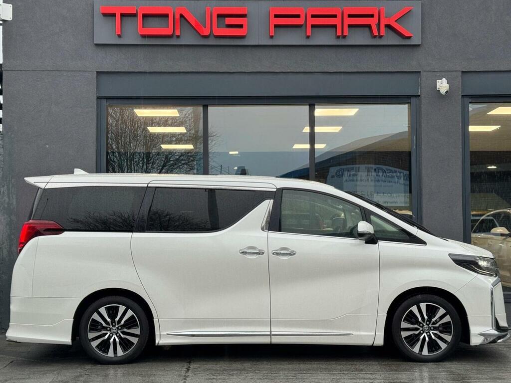 Toyota Alphard Mpv 2.5 S C Package 202373 White #5