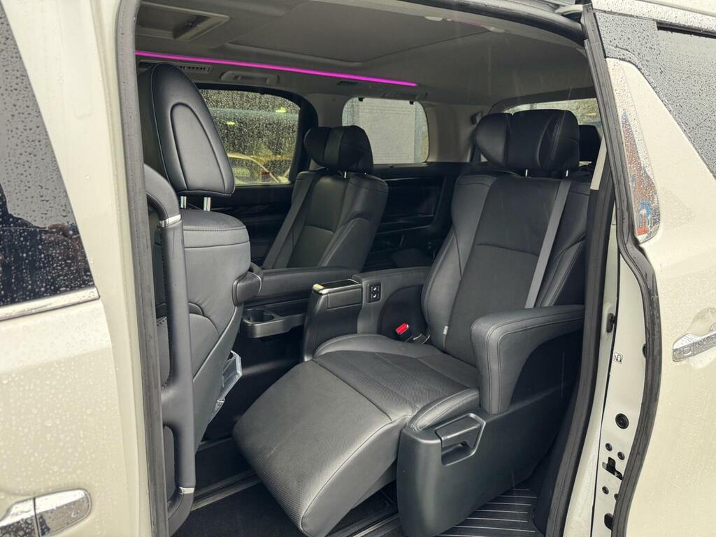 Toyota Alphard 2.4 Hybrid Vvti 7 Seats - X Prem Silver #39