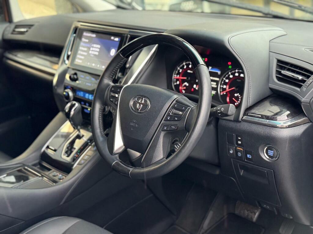 Toyota Alphard 2.4 Hybrid Vvti 7 Seats - X Prem Silver #22