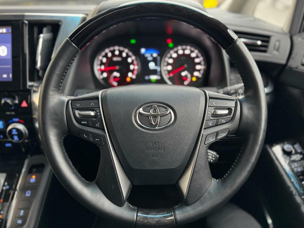 Toyota Alphard 2.4 Hybrid Vvti 7 Seats - X Prem Silver #31