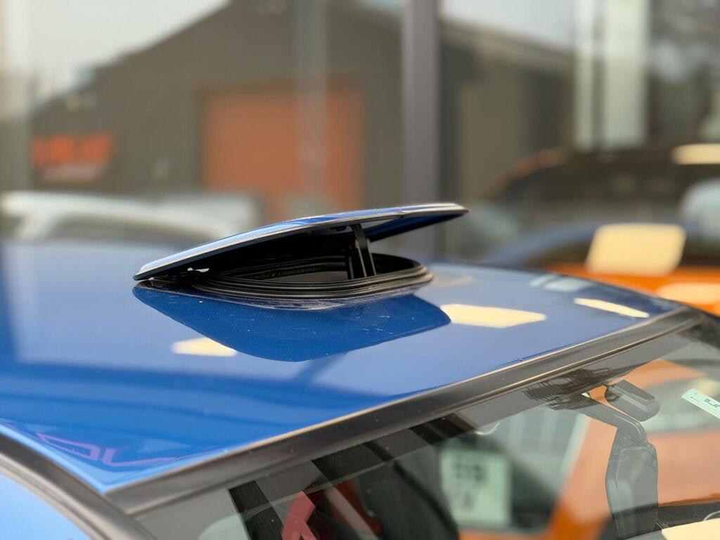 Subaru Impreza 2000 2.0 P1 Limited Edition Saloon Manu Blue #37