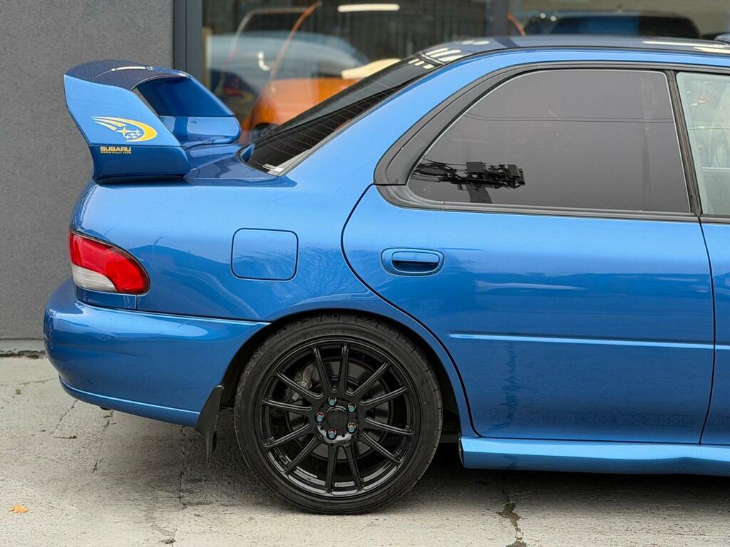 Subaru Impreza 2000 2.0 P1 Limited Edition Saloon Manu Blue #11