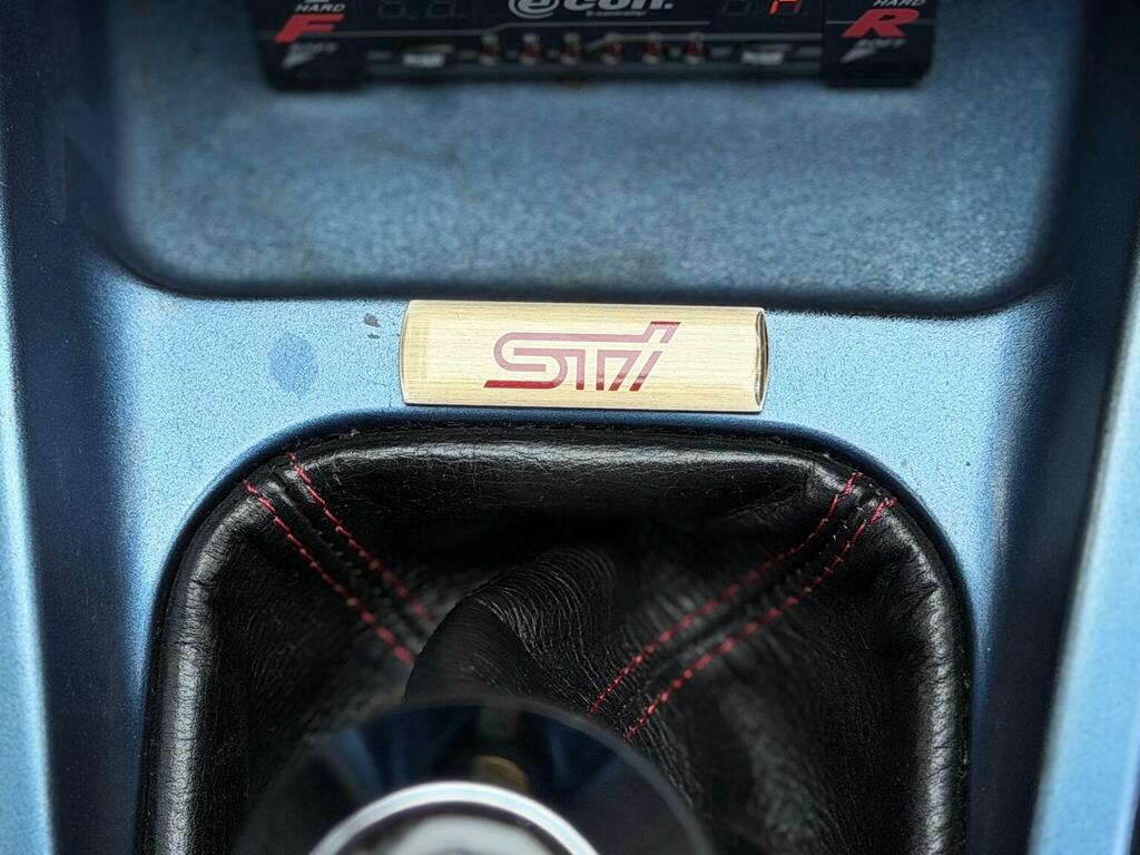 Subaru Impreza 2000 2.0 P1 Limited Edition Saloon Manu Blue #36