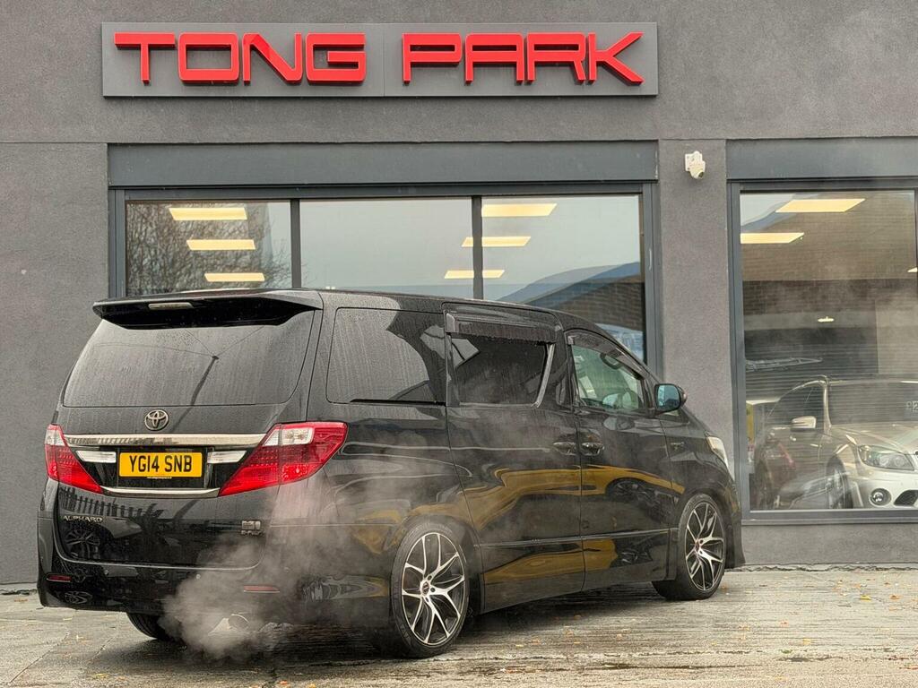 Toyota Alphard   #8