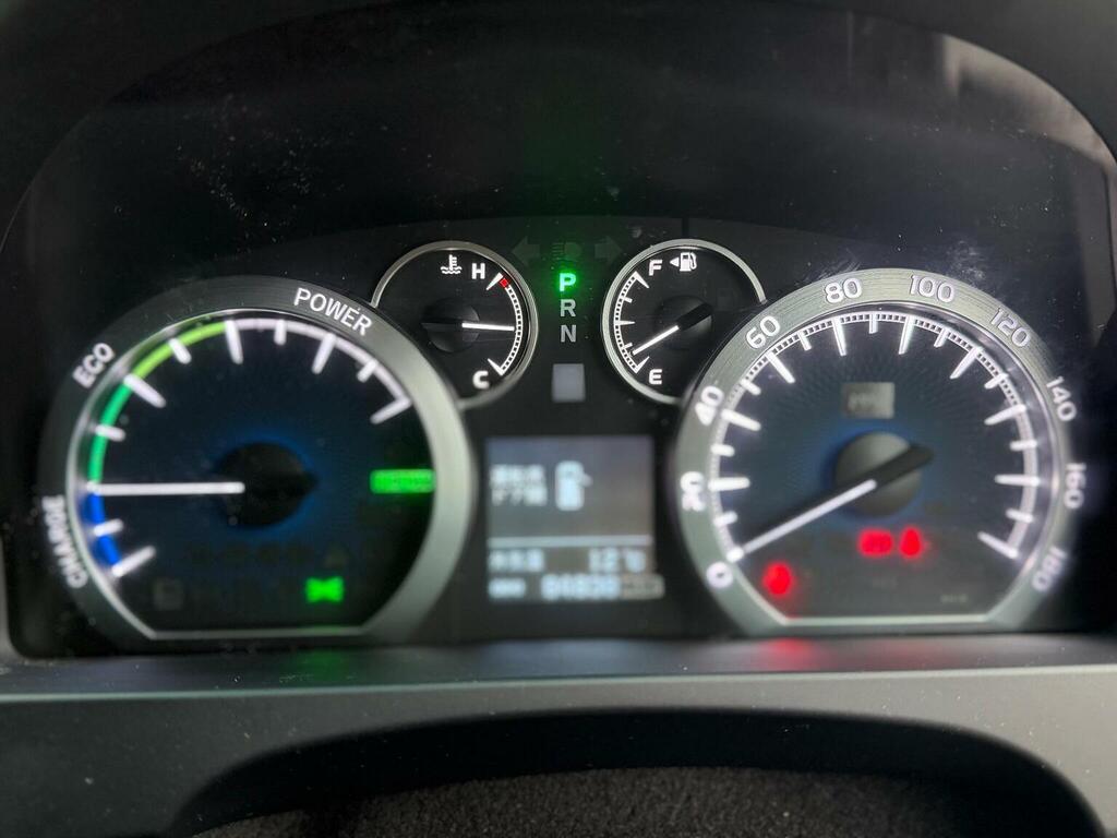 Toyota Alphard   #35