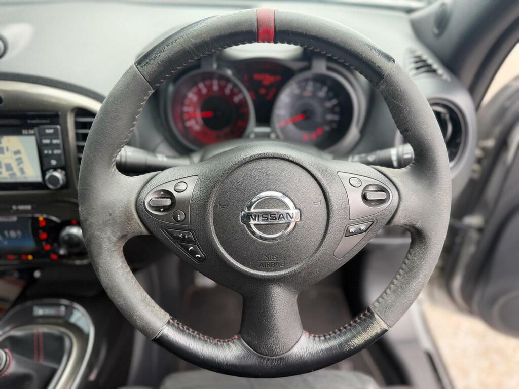 Nissan Juke Juke Acenta Premium Dig-t Red #26