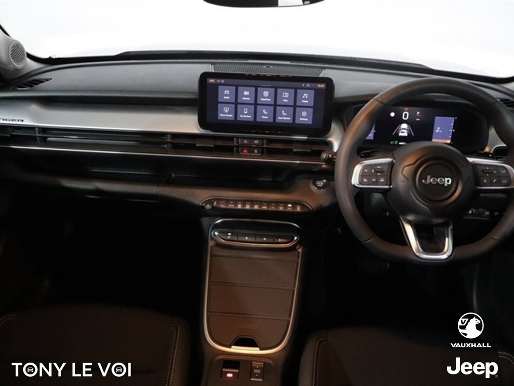 Jeep Avenger 1.2 E-hybrid Summit Dct Beige #2