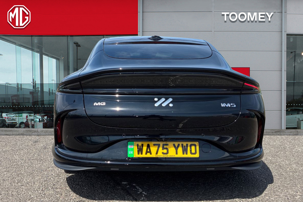 MG IM5 75Kwh Standard Range Saloon WA75YWO Black #6