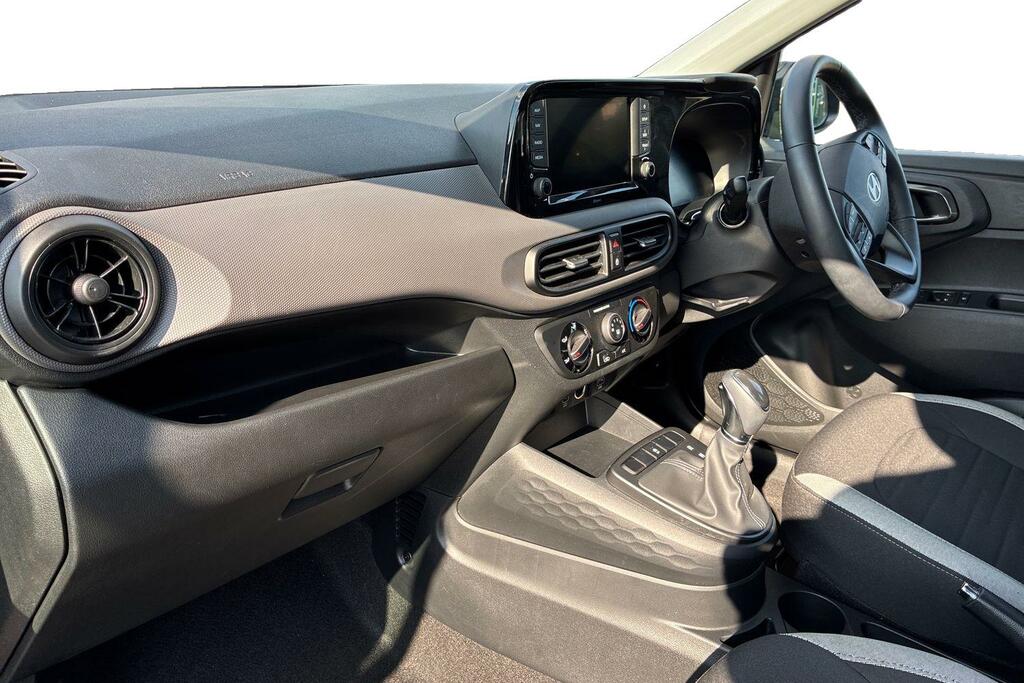 Hyundai I10 1.0 Advance Hatchback Euro 6 Ss Black #2