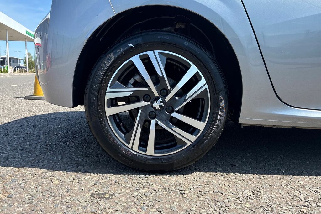 Peugeot 208 1.2 Puretech Active Premium Plus Hatchback Pe Grey #5