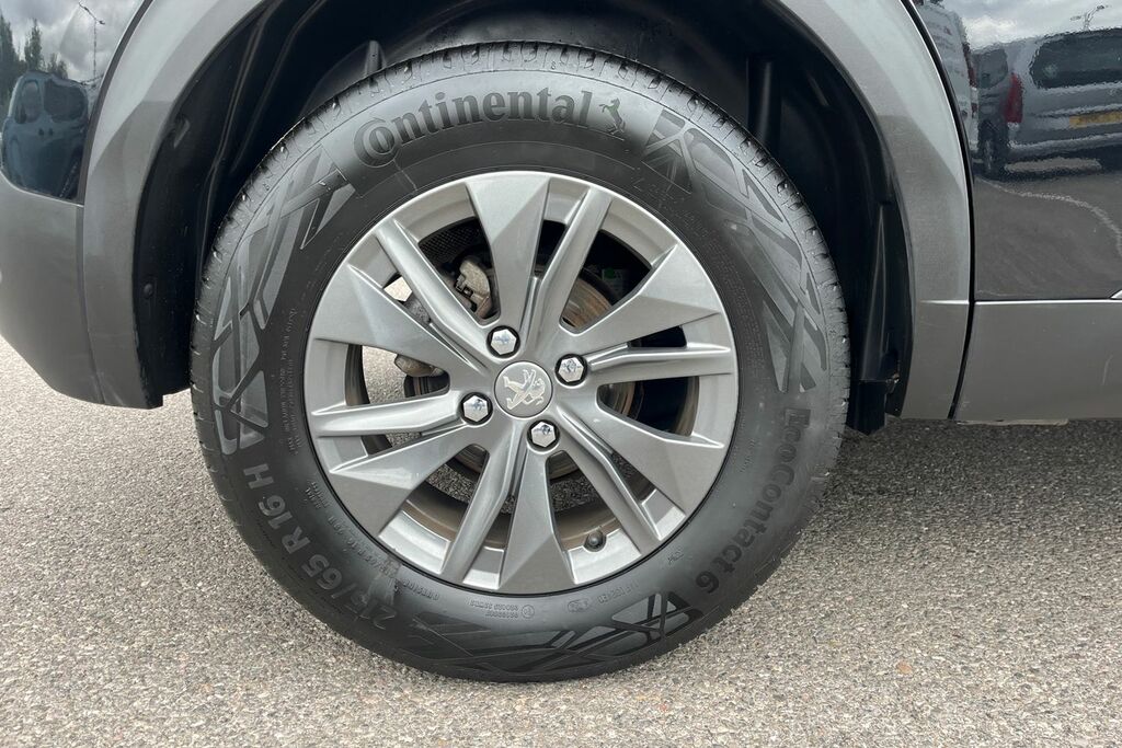 Peugeot 2008 1.2 Puretech Active Premium Suv Black #5