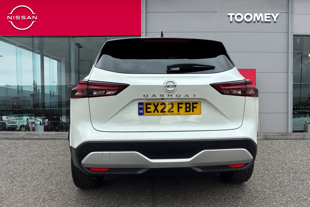 Nissan Qashqai 1.3 Dig T Mhev N Connecta Suv Hybrid Xt EX22FBF White #6
