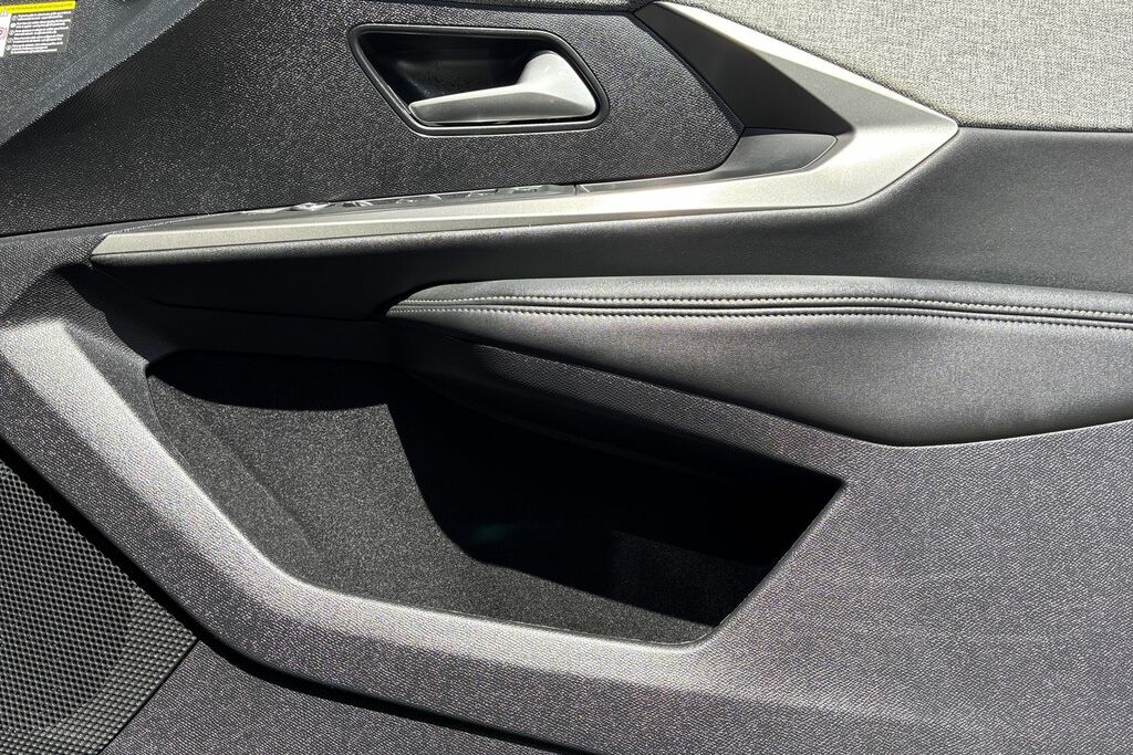 Peugeot 5008 1.2 Hybrid 136 Gt E-dsc6 Grey #16