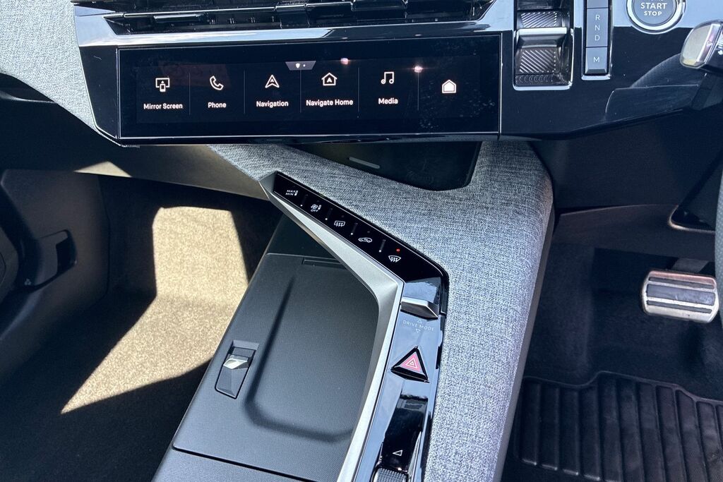 Peugeot 5008 1.2 Hybrid 136 Gt E-dsc6 Grey #18