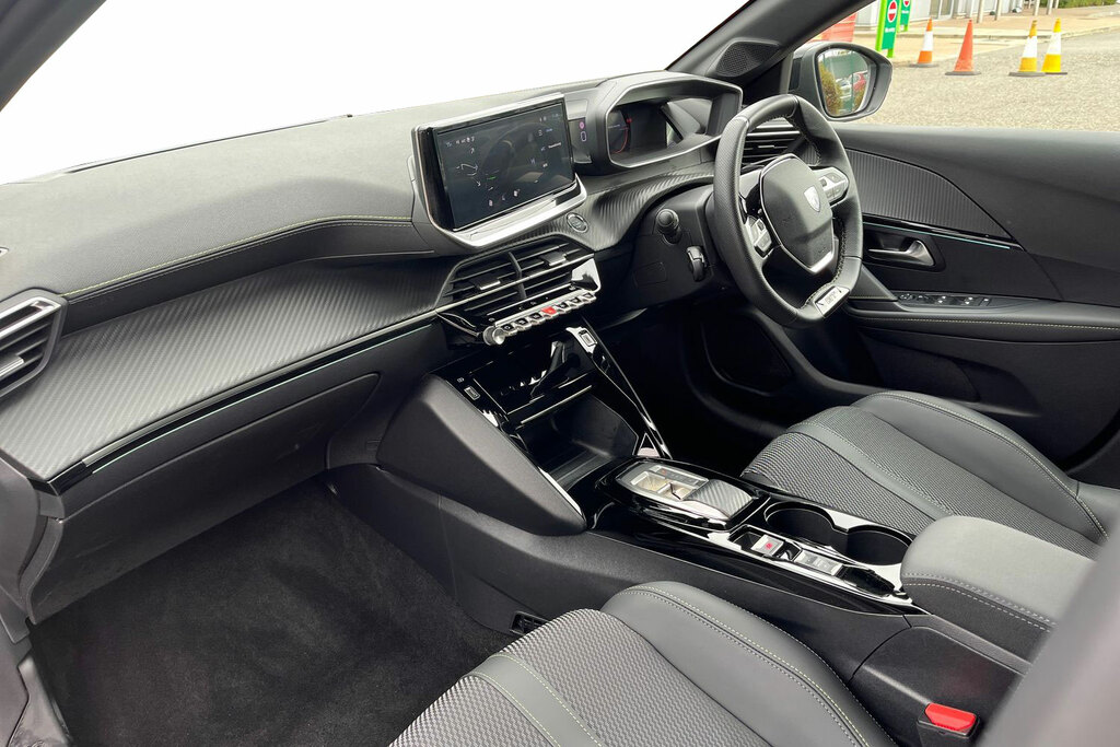 Peugeot e-208 50Kwh Gt Hatchback 11Kw Charger Grey #2