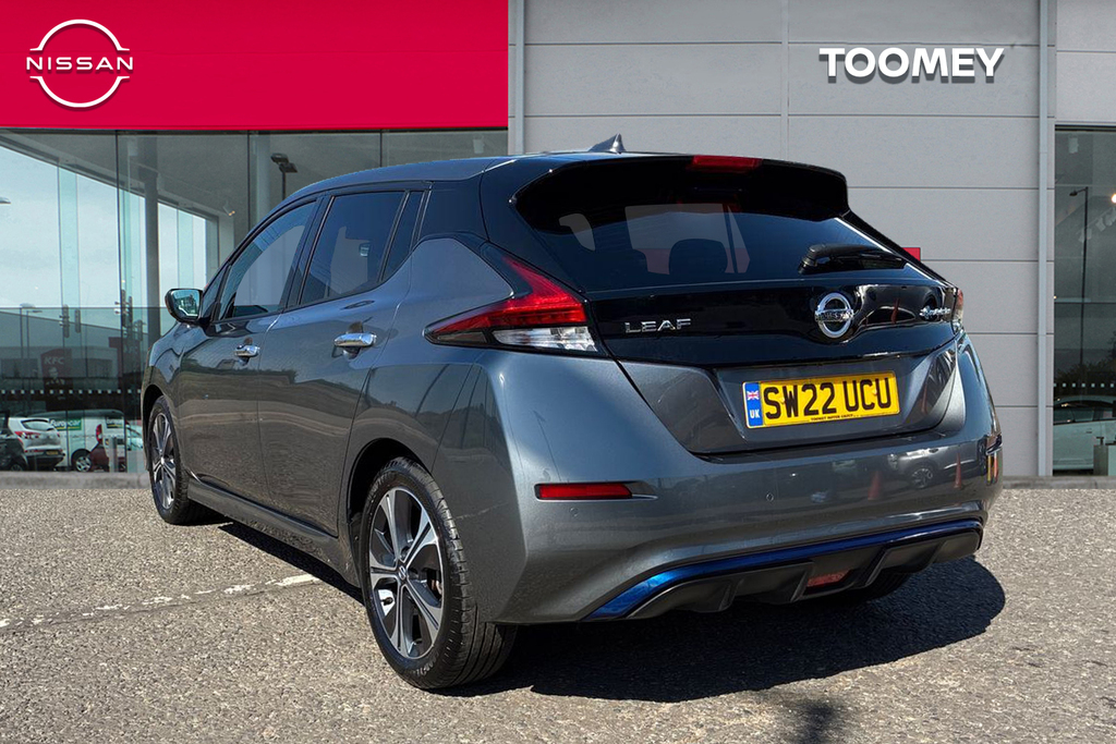Nissan Leaf 40Kwh Tekna Hatchback 150 Ps Grey #3
