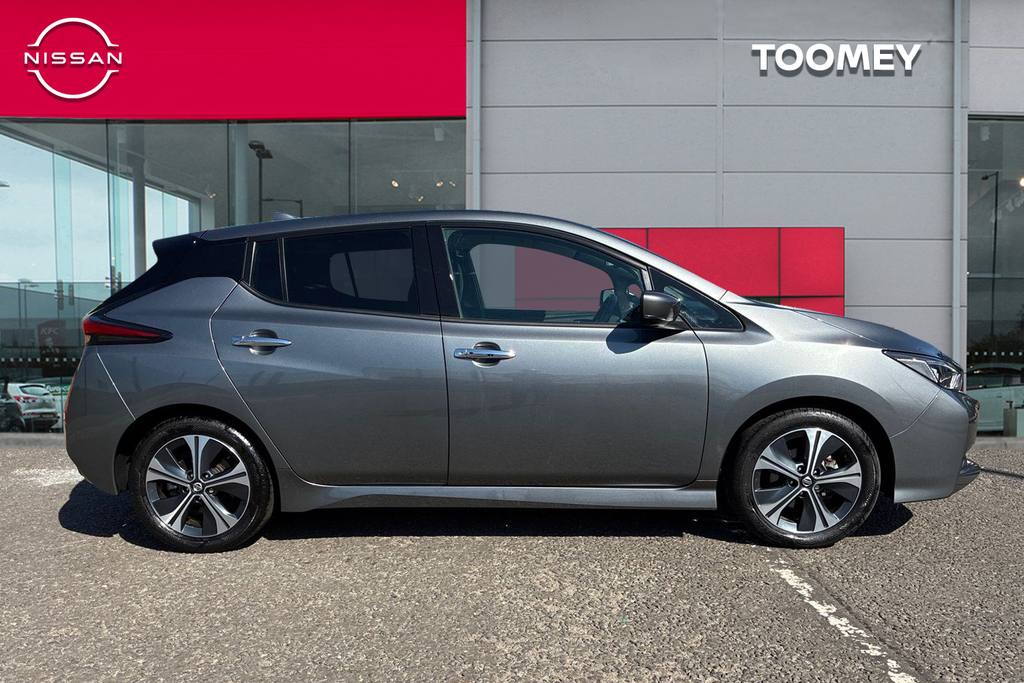 Nissan Leaf 40Kwh Tekna Hatchback 150 Ps Grey #4