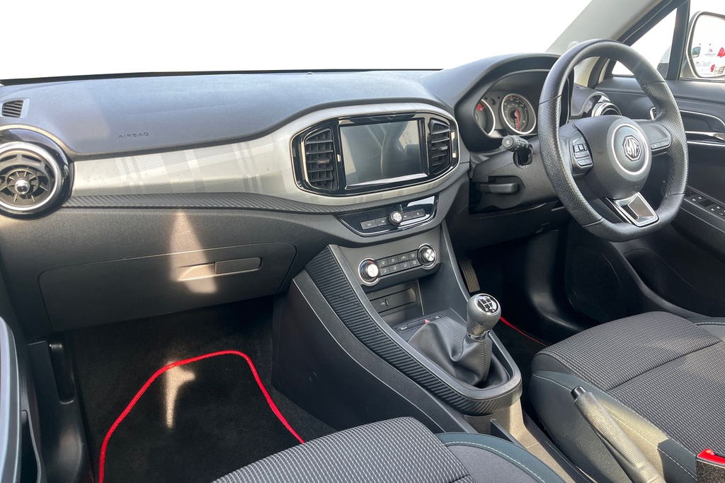 MG MG3 1.5 Vti Tech Excite Hatchback White #2