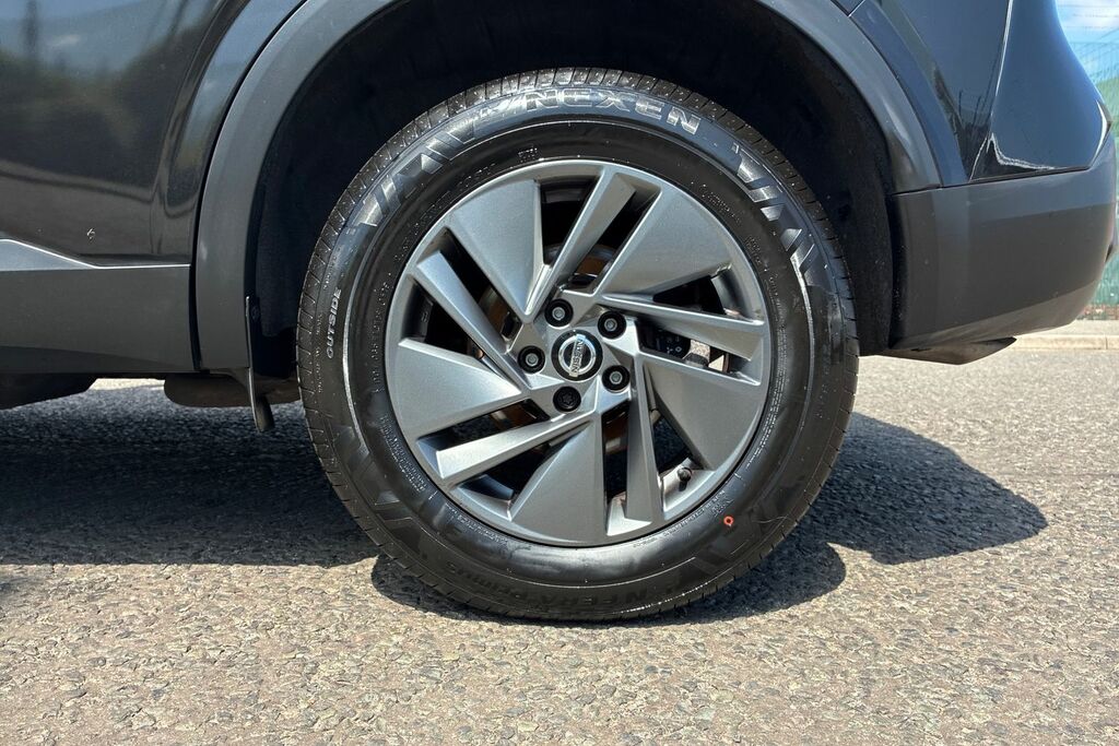 Nissan Qashqai 1.3 Dig T Mhev Acenta Premium Suv Hybri DV71UWM Black #5
