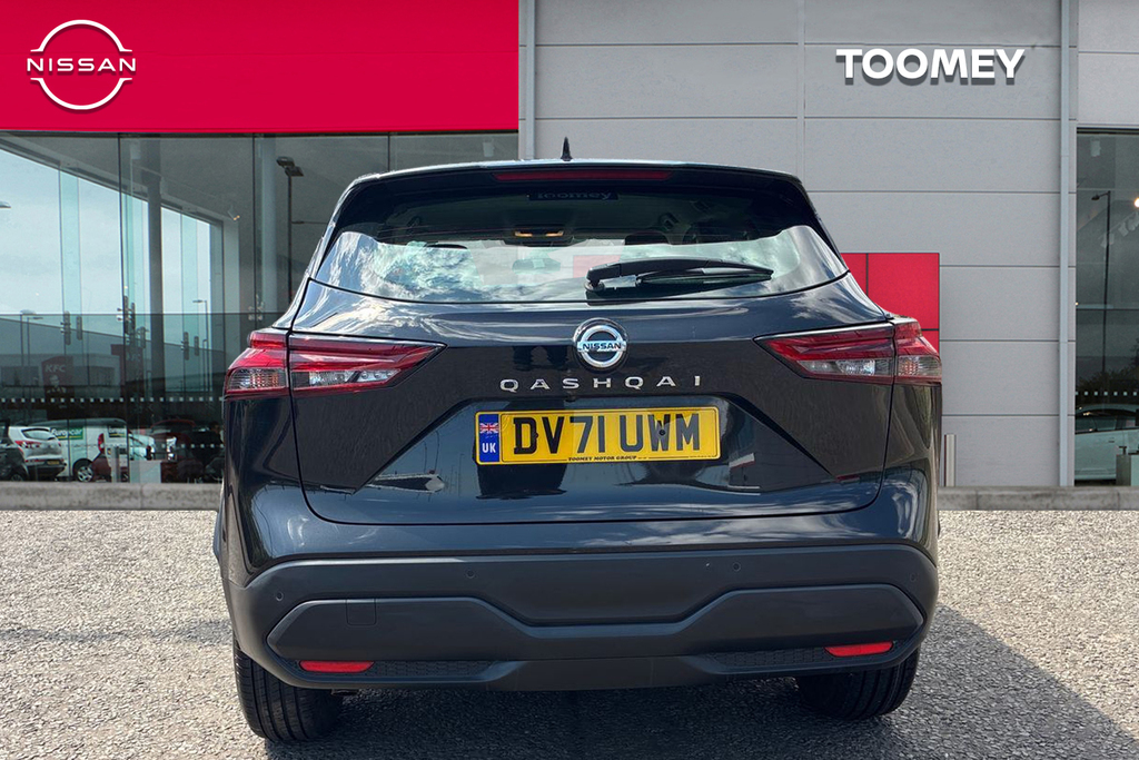 Nissan Qashqai 1.3 Dig T Mhev Acenta Premium Suv Hybri DV71UWM Black #6