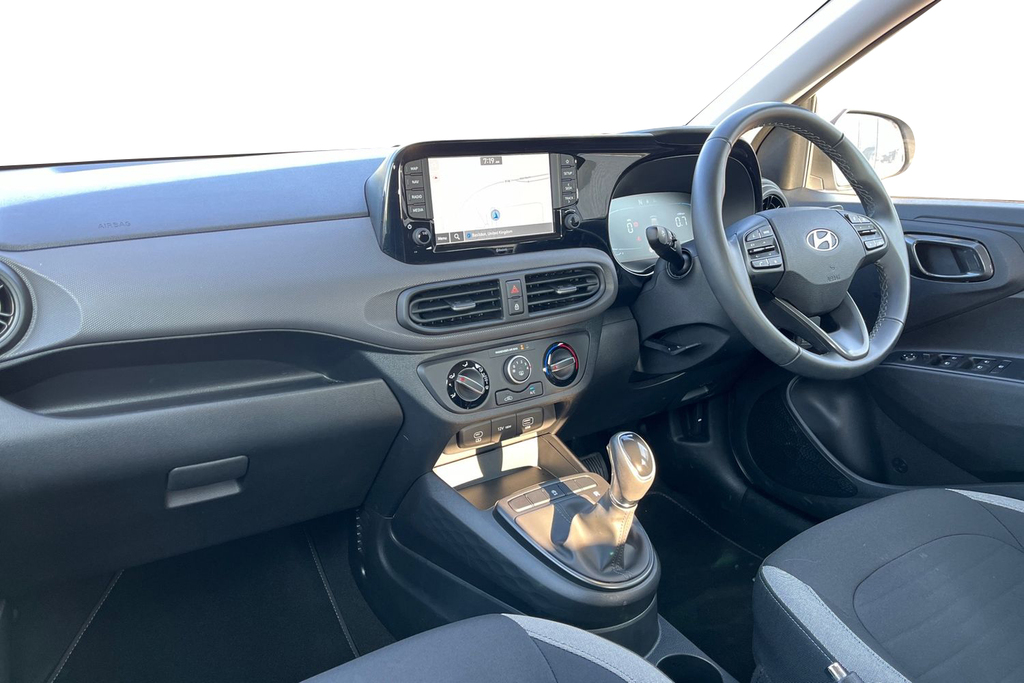 Hyundai I10 1.0 Advance Hatchback Euro 6 Ss White #2