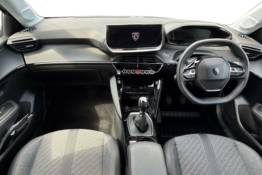 Peugeot 208 2024 Peugeot 208 1.2 Pt 100 Gt White #9