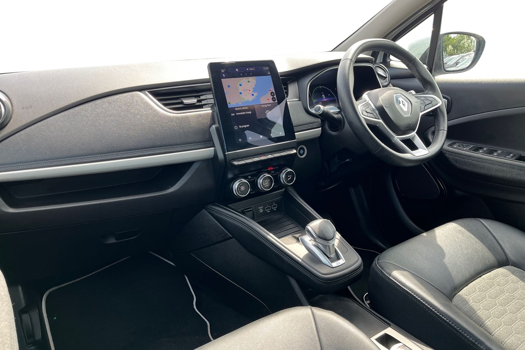 Renault Zoe R135 Ev50 52Kwh Gt Edition Hatchback White #2