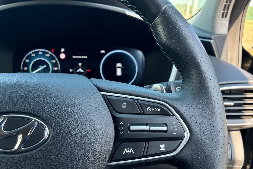 Hyundai Santa Fe 1.6 Tgdi Hybrid Premium 4Wd Estate Black #22