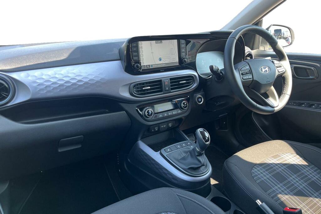 Hyundai I10 1.0 Premium Hatchback Euro 6 Ss White #2