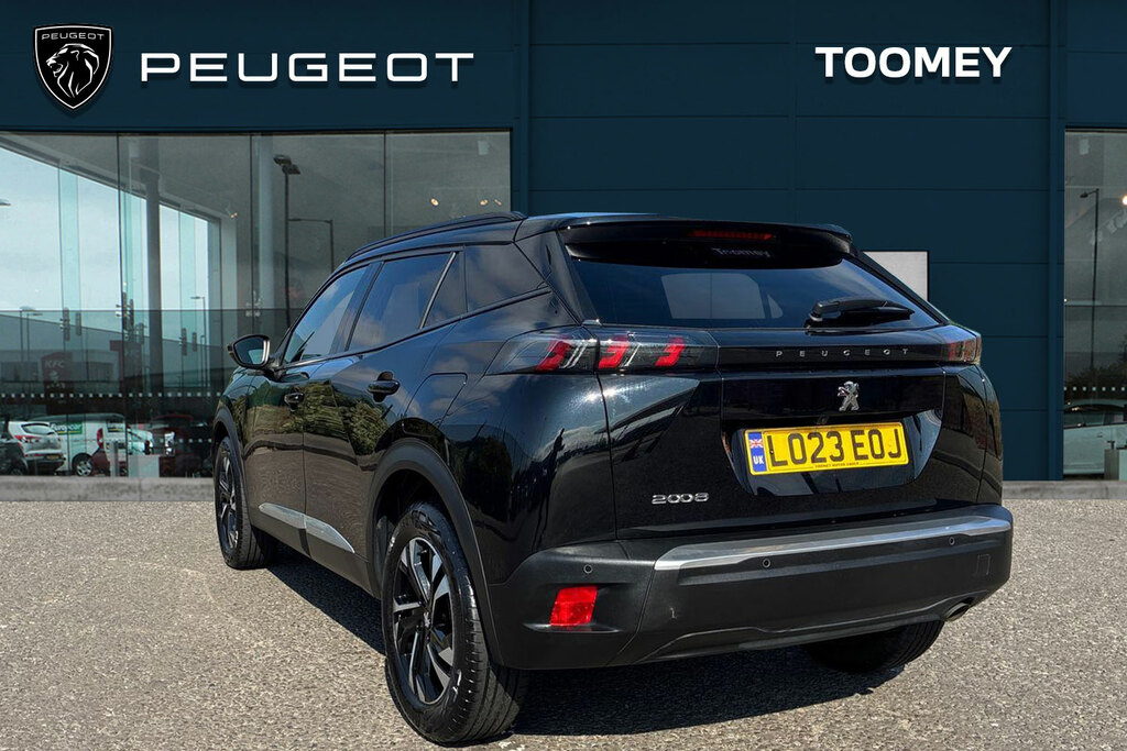 Peugeot 2008 1.2 Puretech Allure Premium Plus Suv M Black #3
