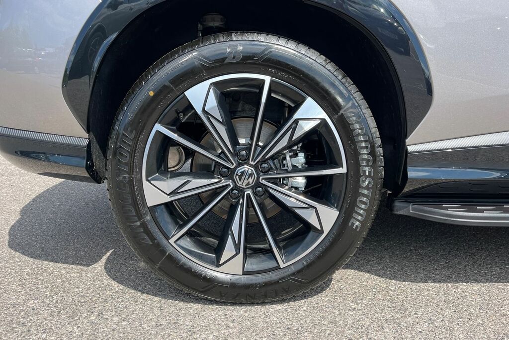 MG HS 1.5 T Gdi 24.7Kwh Trophy Suv Plug In Hy Silver #5