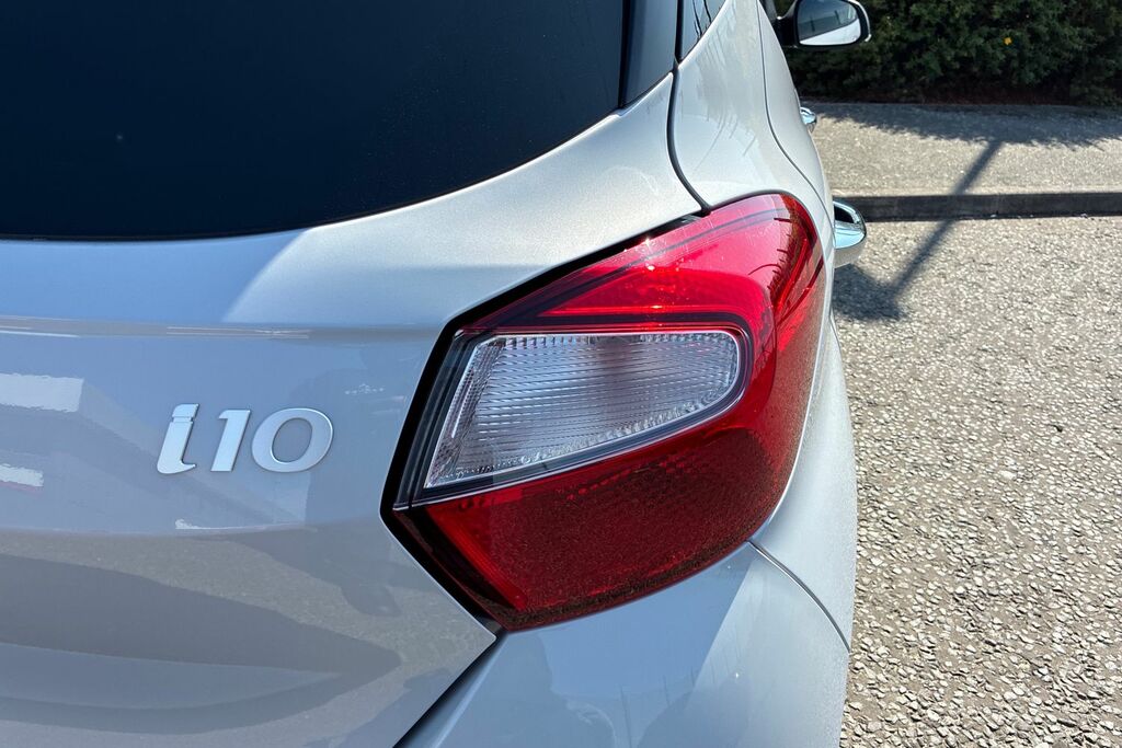 Hyundai I10 Advance Black #12
