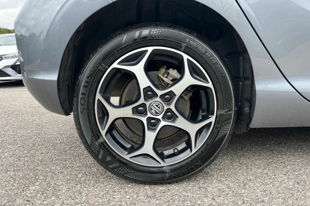 MG MG3 1.5 Hybrid Plus Trophy Hatchback Hybrid Grey #5